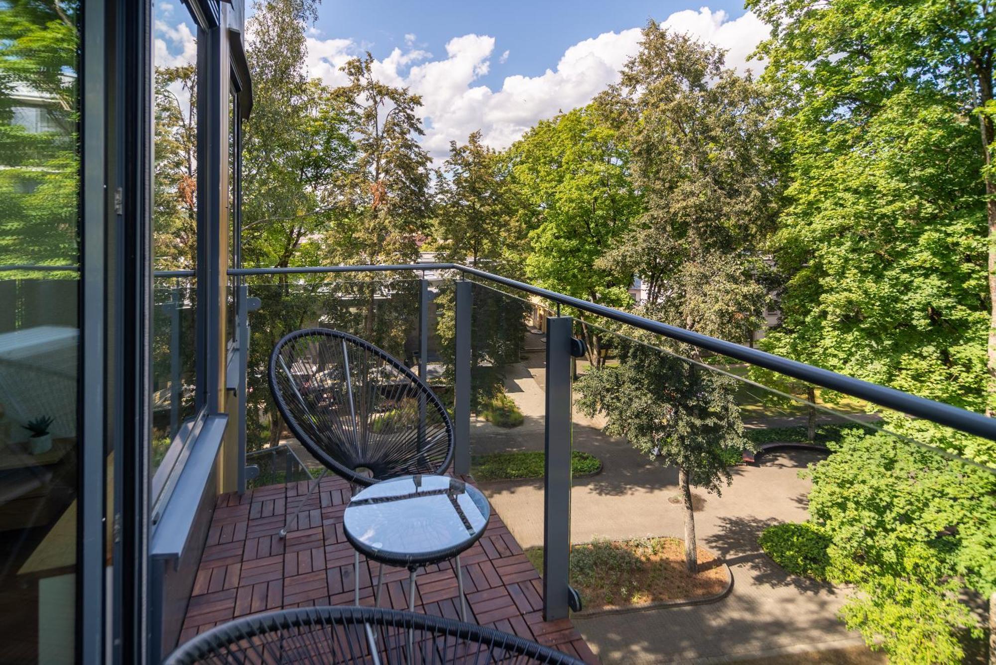 2 Bedroom Apt, 2 Garage Spots & Balconies, Self Check-In, By Cohost Друскининкай Экстерьер фото